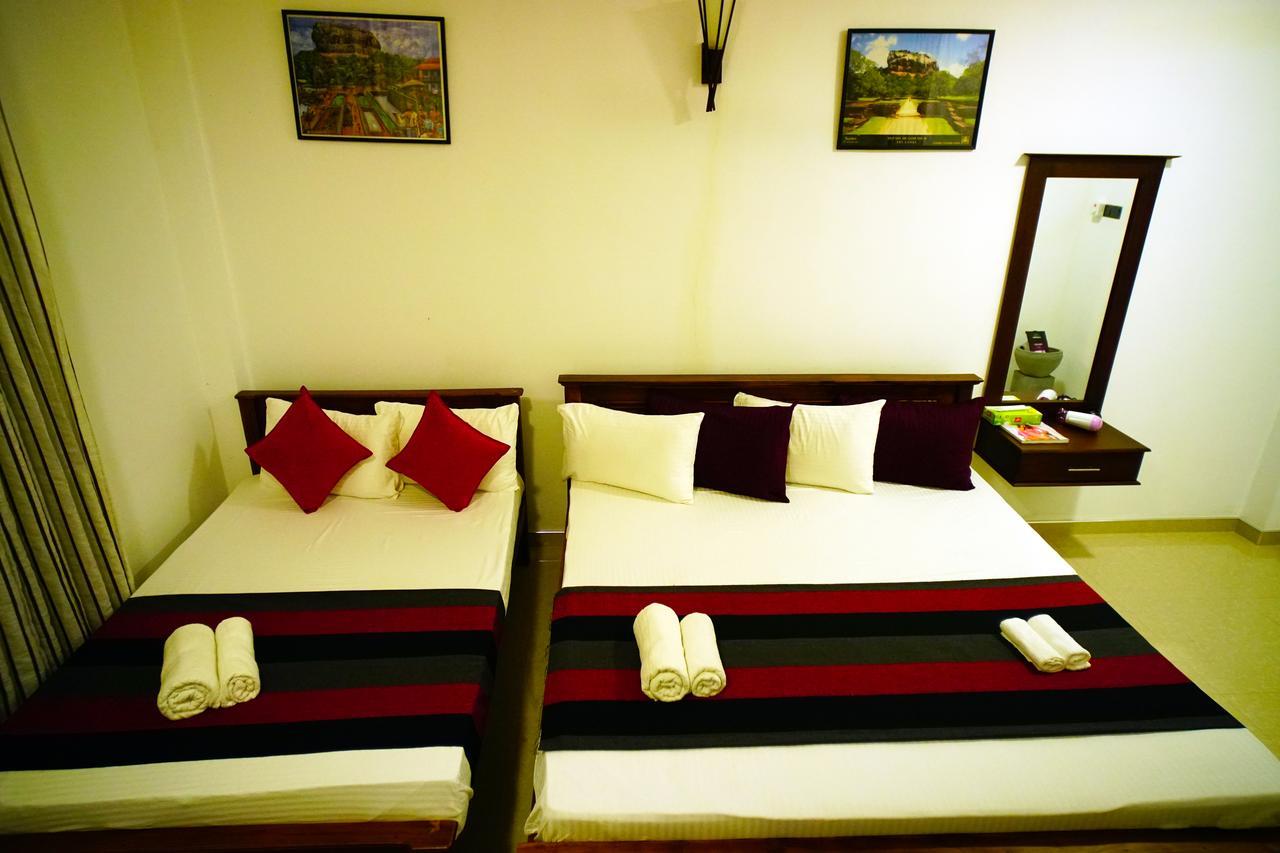 Airport 4 Season Transit Hotel 卡图纳耶克 外观 照片
