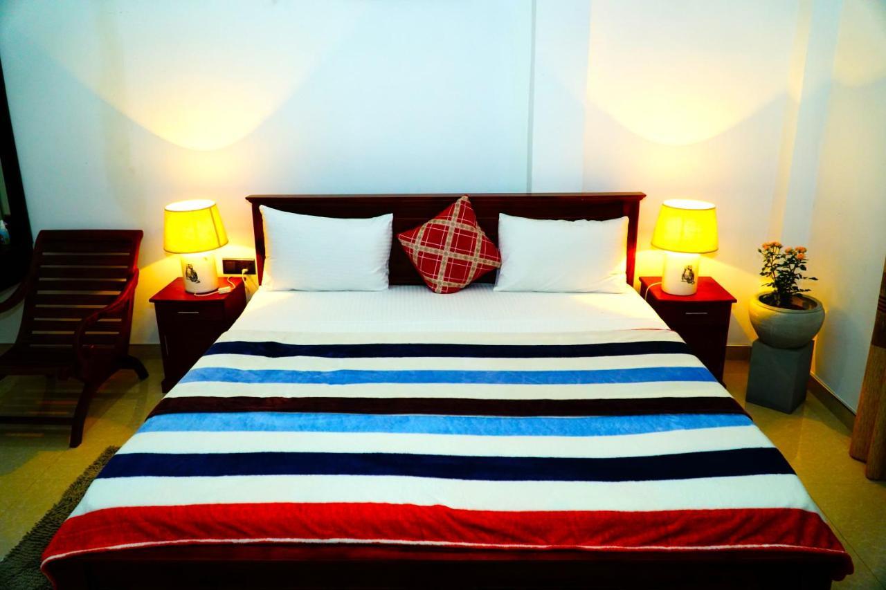 Airport 4 Season Transit Hotel 卡图纳耶克 外观 照片